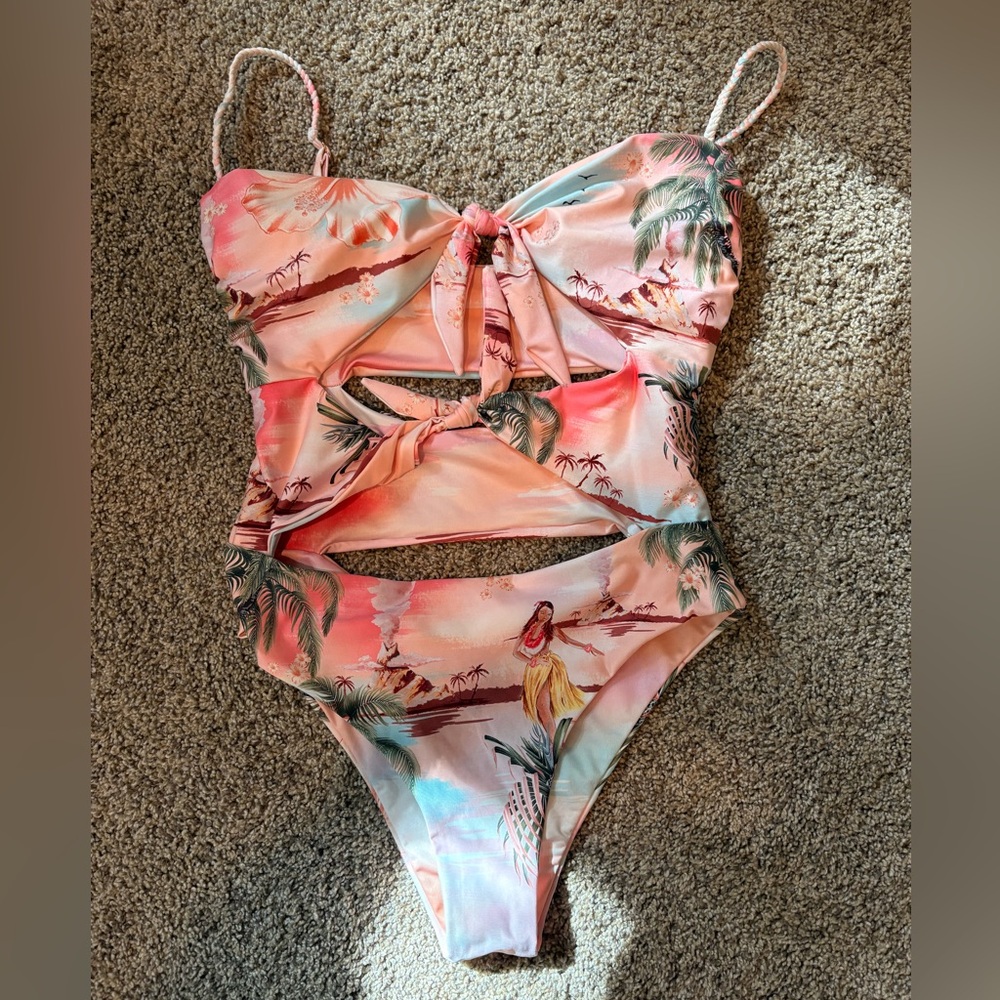 NWOT Agua Bendita Tropical Cutout One-Piece Swimsuit - Peach Pink Print